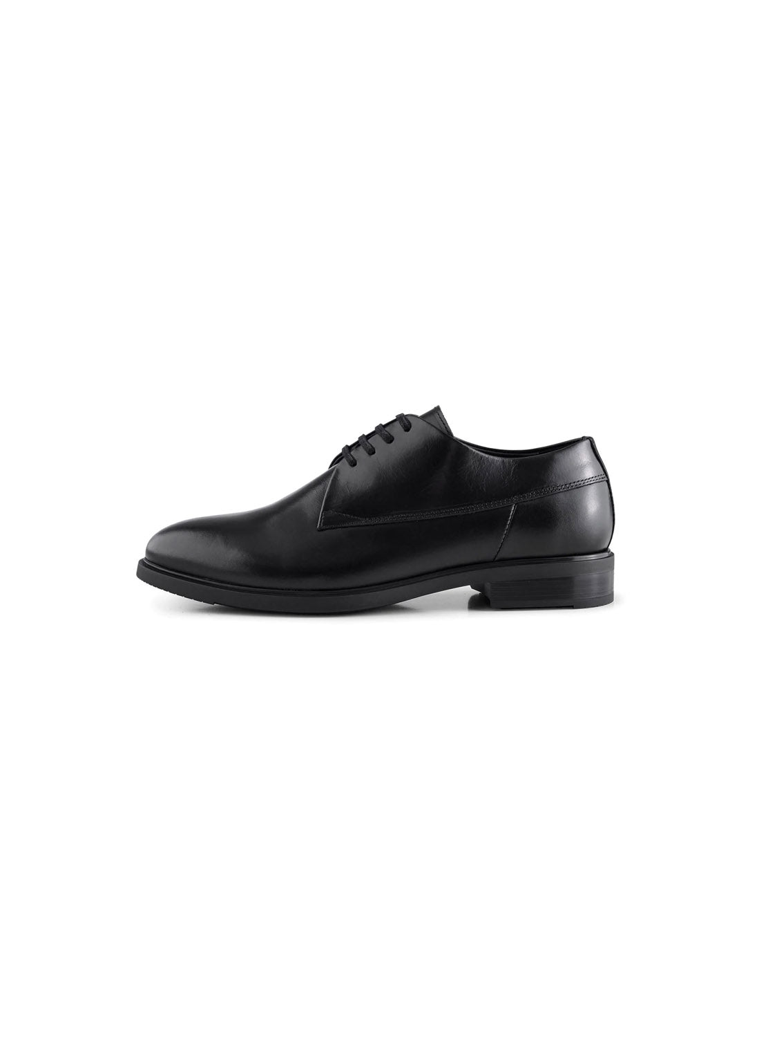 The Linea Derby Style from Shoe The Bear is a sleek black leather dress shoe with a low heel and closed lace-up design, crafted in smooth, polished LWG-certified leather and shown side-on against a white background.