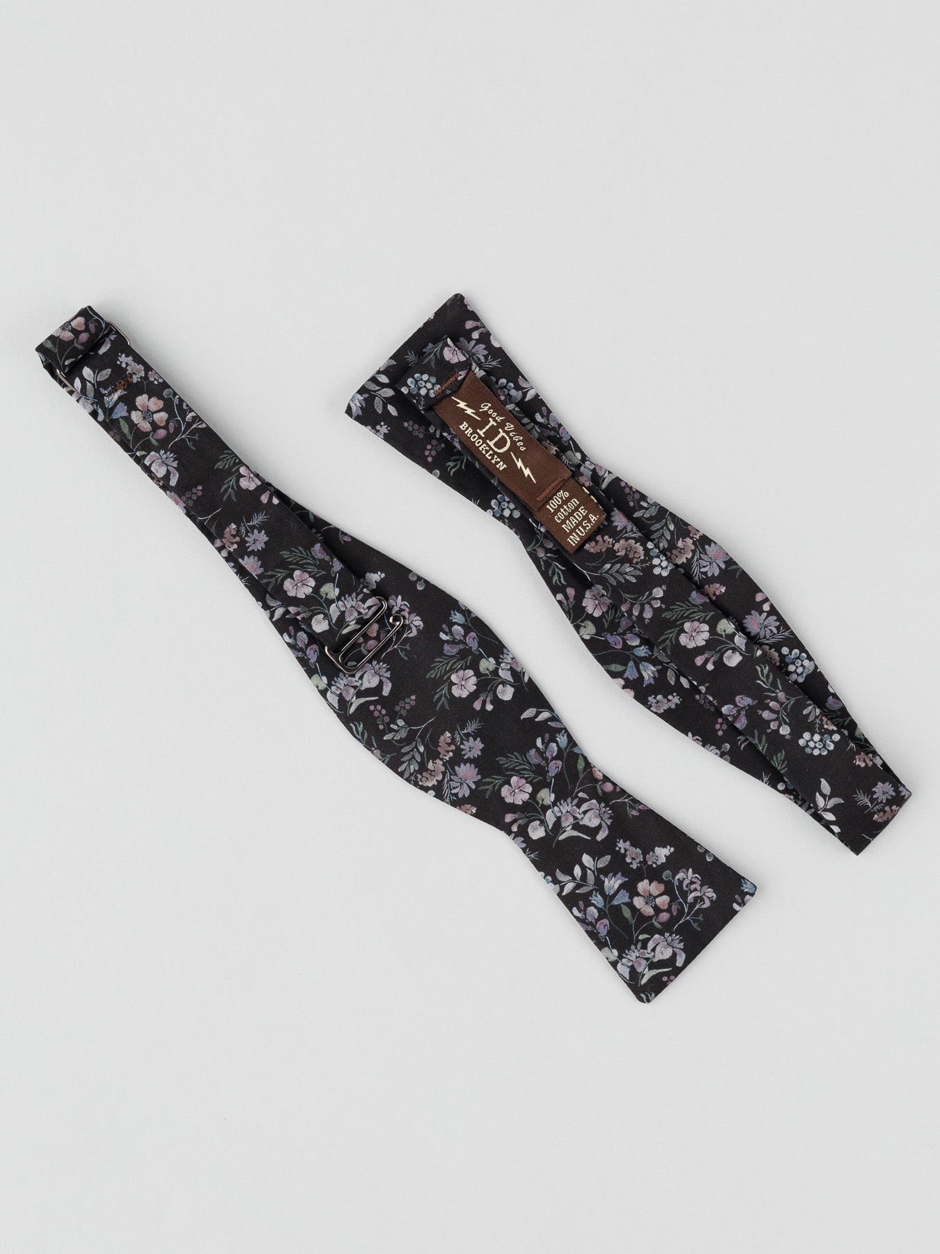 ID Liberty of London Tana Lawn™ Cotton Bowties