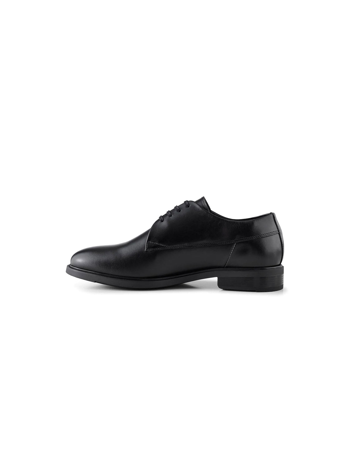 The Linea Derby Style by Shoe The Bear is a black derby shoe made from LWG-certified polished leather. It features a low heel, lace-up closure, and sleek design against a white backdrop.