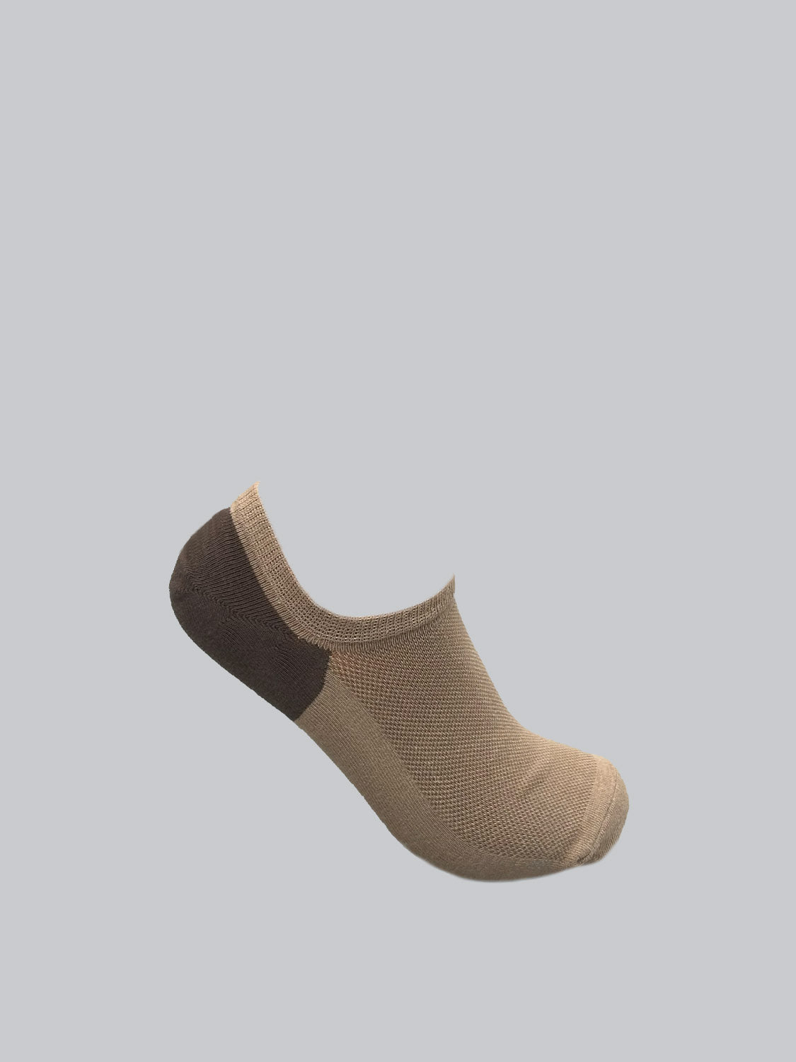 The M5 Combed Cotton Socks by ID Menswear feature a beige body with a dark brown heel on a light gray background. Made from soft, breathable combed cotton, this single no-show sock combines comfort and style in every step.