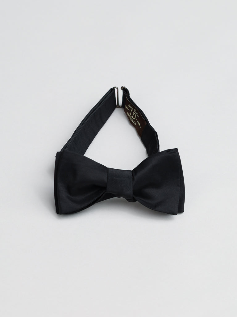 ID made in Brooklyn silk crepe bow tie